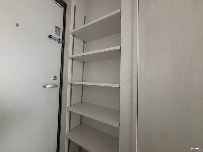 物件内観写真15　(靴箱)