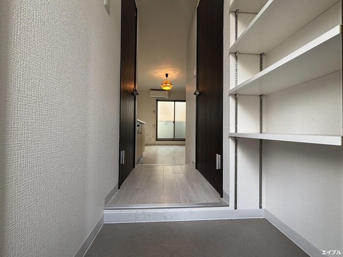 物件内観写真16　(玄関)