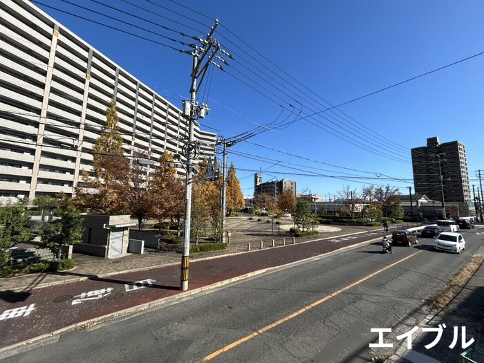 物件内観写真18　(室内からの展望)