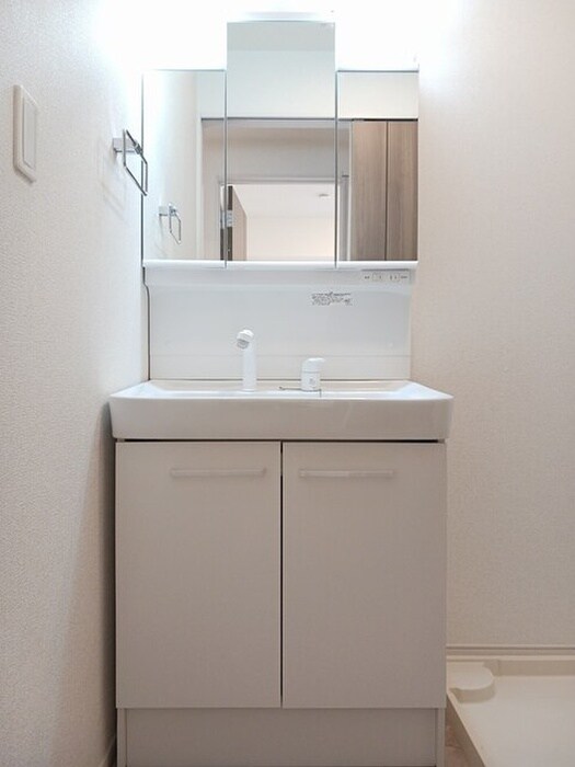 物件内観写真5　(洗面)