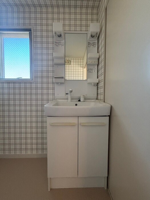 物件内観写真11　(洗面)