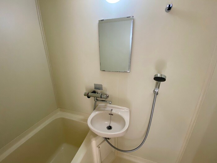 物件内観写真10　(洗面)