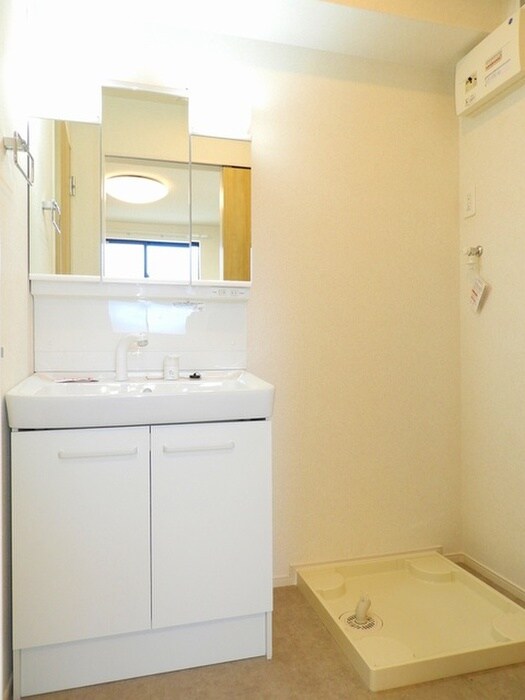 物件内観写真7　(洗面)