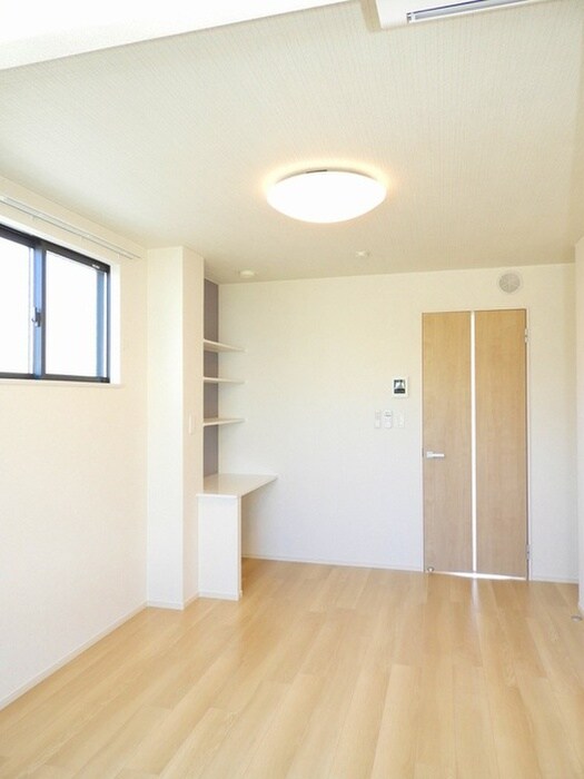 物件内観写真10　(居室)