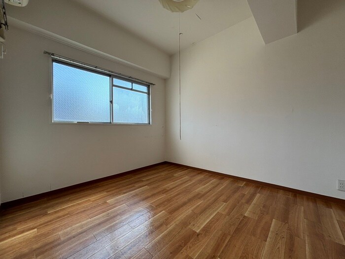 物件内観写真12　(居室)