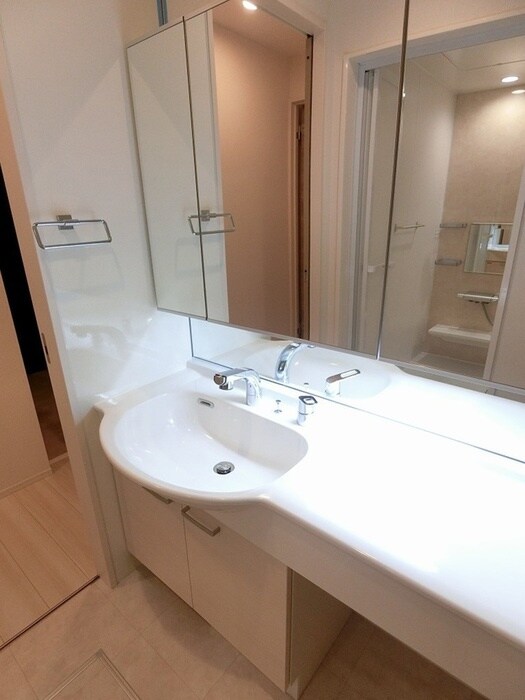 物件内観写真6　(洗面)