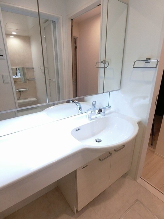 物件内観写真7　(洗面)