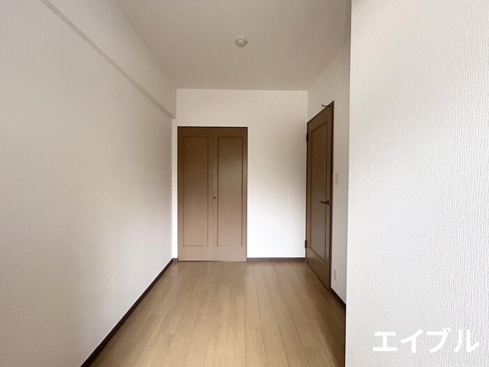 物件内観写真10　(居室)