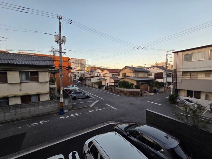 物件内観写真14　(室内からの展望)