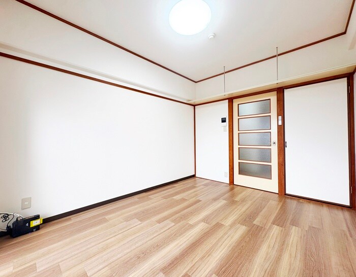 物件内観写真1　(居室)