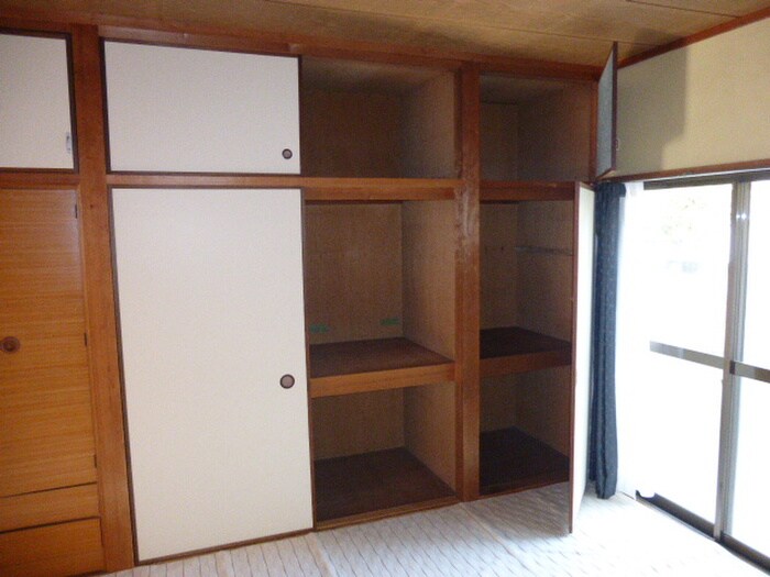 物件内観写真6　(収納)