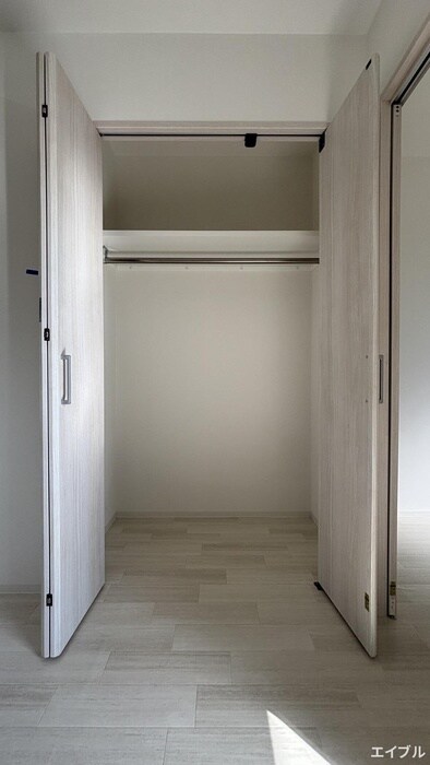 物件内観写真12　(収納)