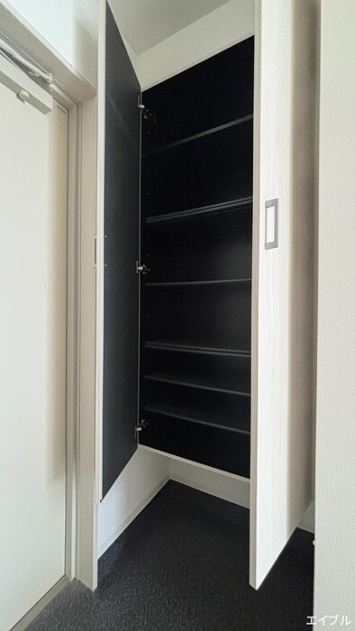 物件内観写真15　(靴箱)