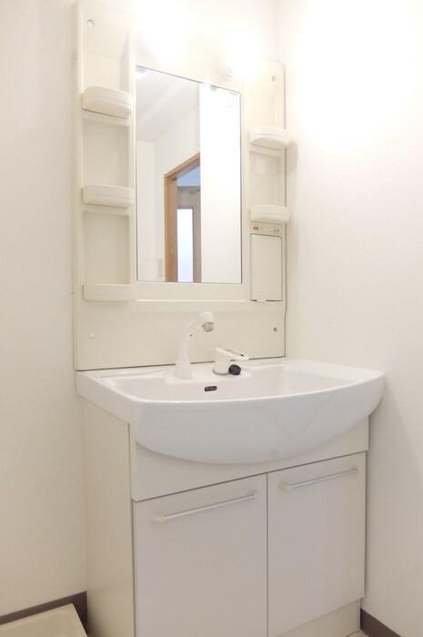 物件内観写真11　(洗面)