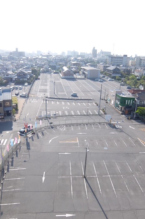 物件内観写真15　(室内からの展望)