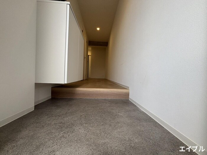 物件内観写真16　(玄関)