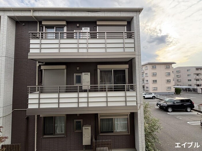 物件内観写真18　(室内からの展望)