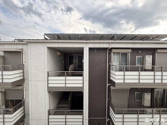 物件内観写真18　(室内からの展望)