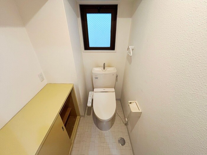 物件内観写真9　(トイレ)