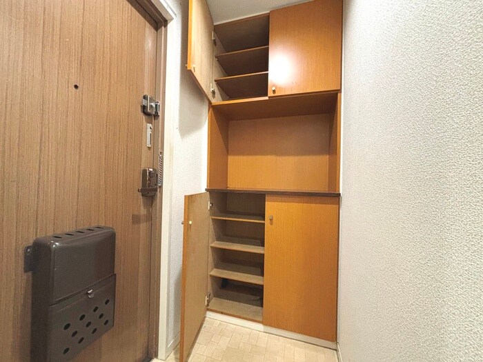 物件内観写真13　(靴箱)