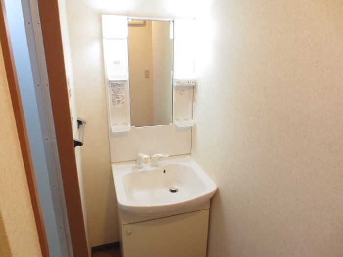 物件内観写真10　(洗面)