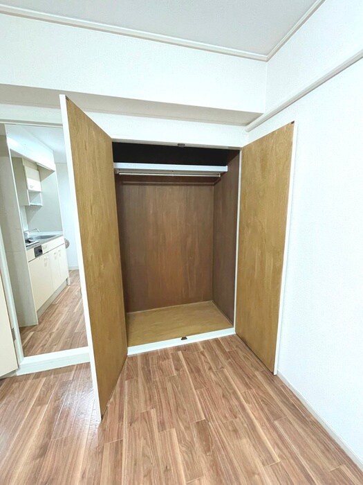 物件内観写真11　(収納)