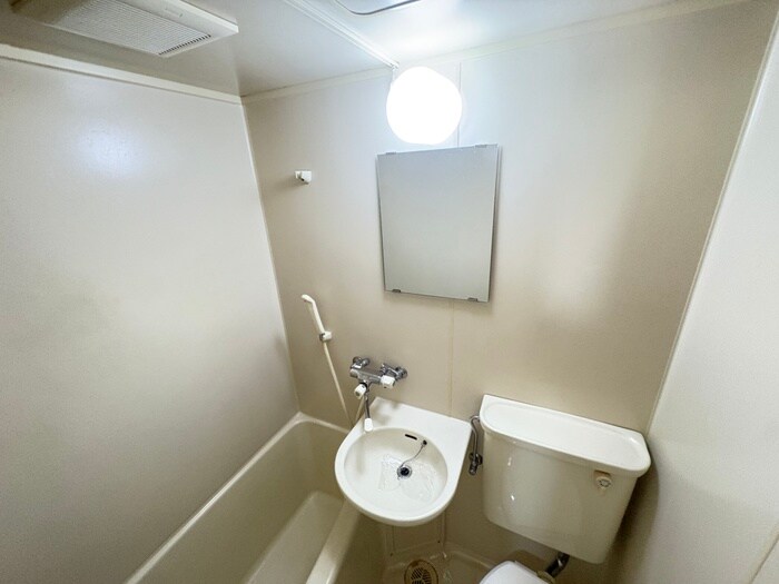 物件内観写真11　(洗面)