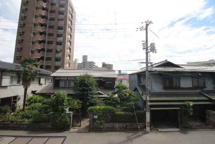 物件内観写真15　(室内からの展望)