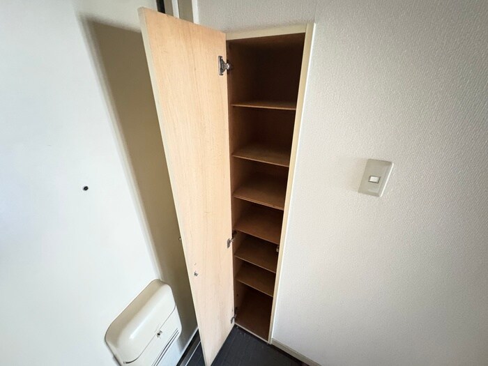 物件内観写真18　(靴箱)
