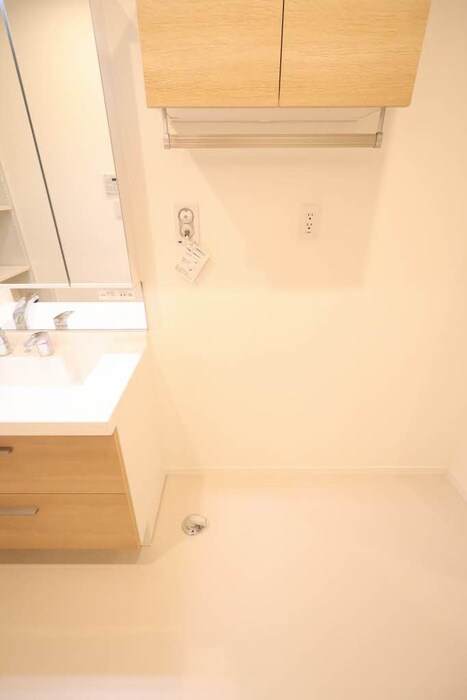 物件内観写真7　(洗濯機置場)