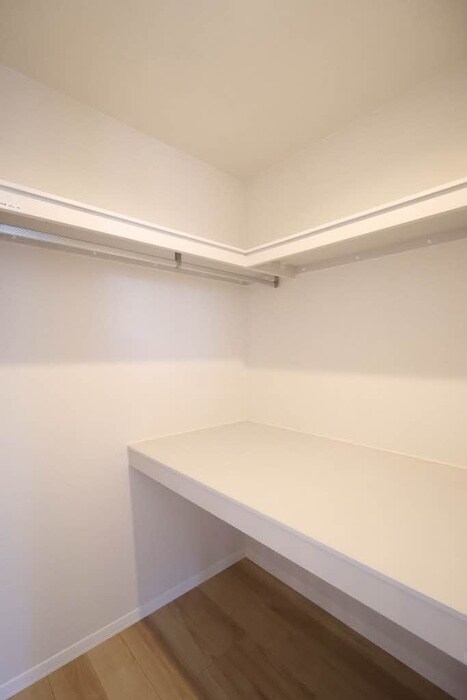 物件内観写真10　(収納)