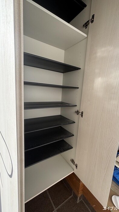物件内観写真7　(靴箱)