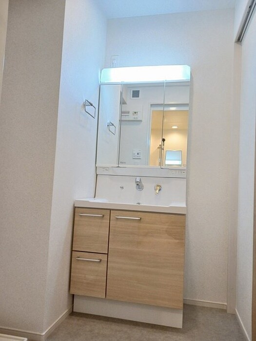 物件内観写真7　(洗面)