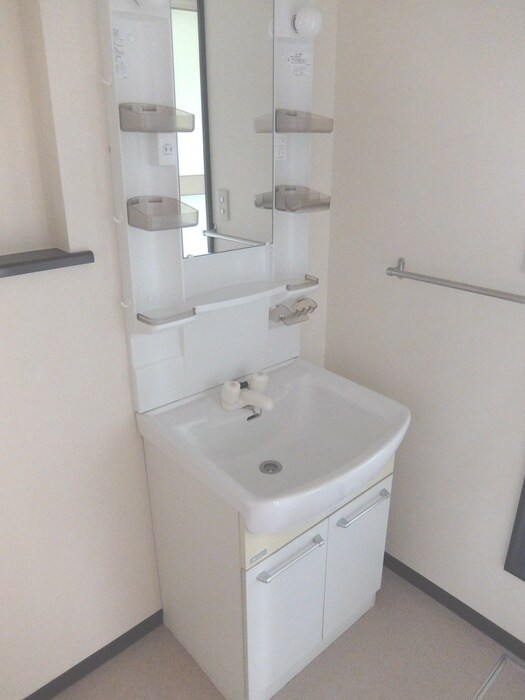 物件内観写真9　(洗面)