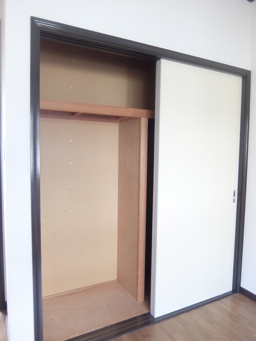 物件内観写真15　(収納)