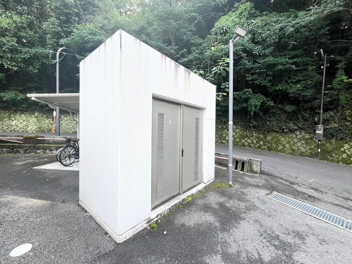 物件外観写真4　(建物設備)