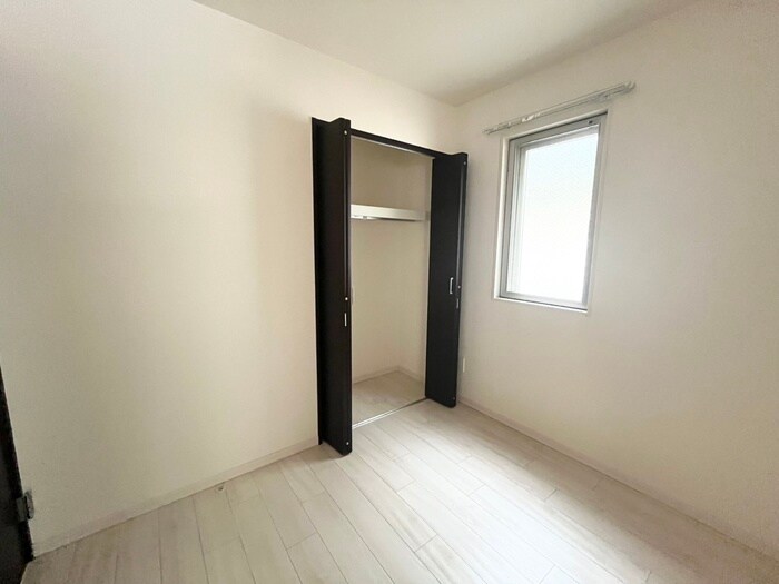 物件内観写真13　(収納)