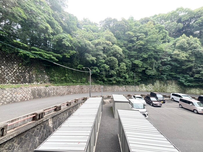 物件内観写真16　(室内からの展望)