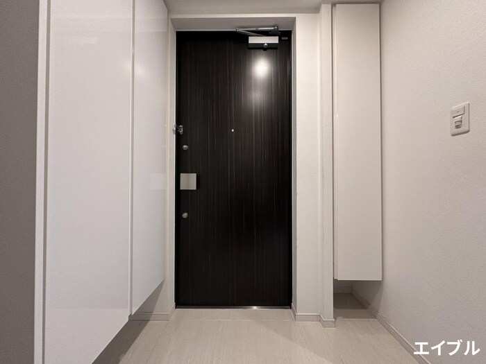 物件内観写真13　(玄関)