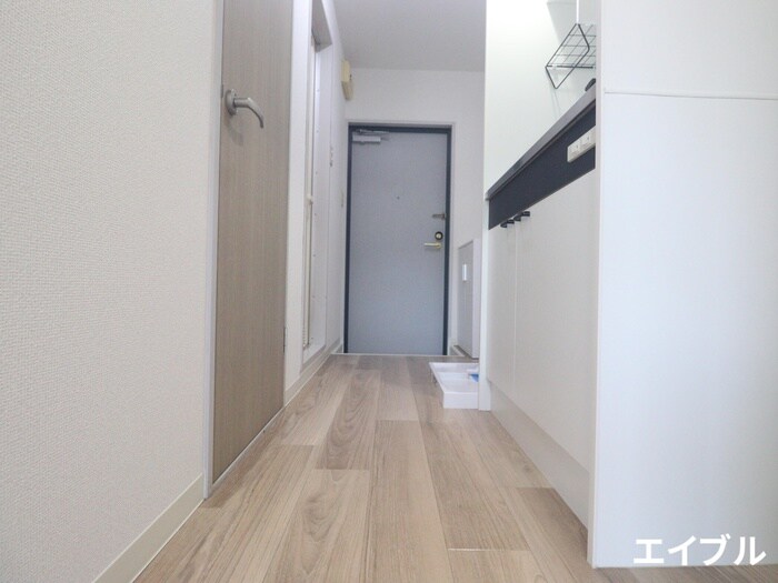 物件内観写真17　(廊下)