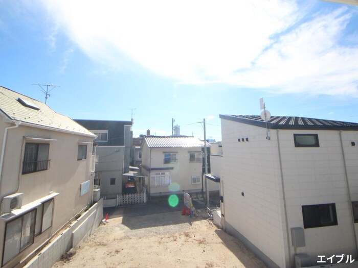 物件内観写真16　(室内からの展望)