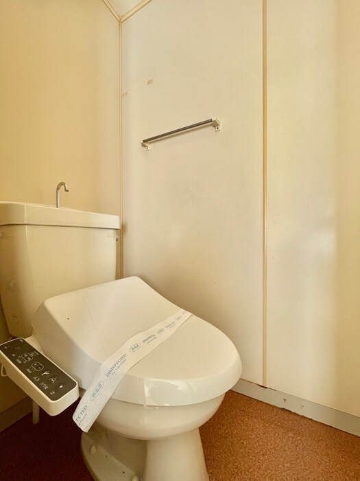 物件内観写真11　(トイレ)