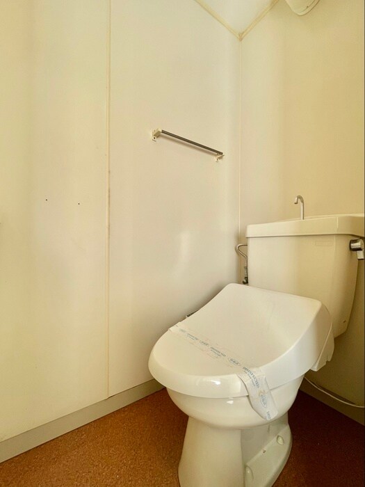 物件内観写真11　(トイレ)