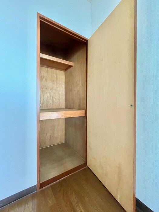 物件内観写真16　(収納)