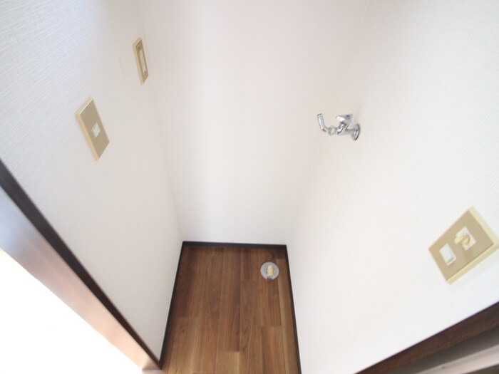 物件内観写真19　(洗濯機置場)