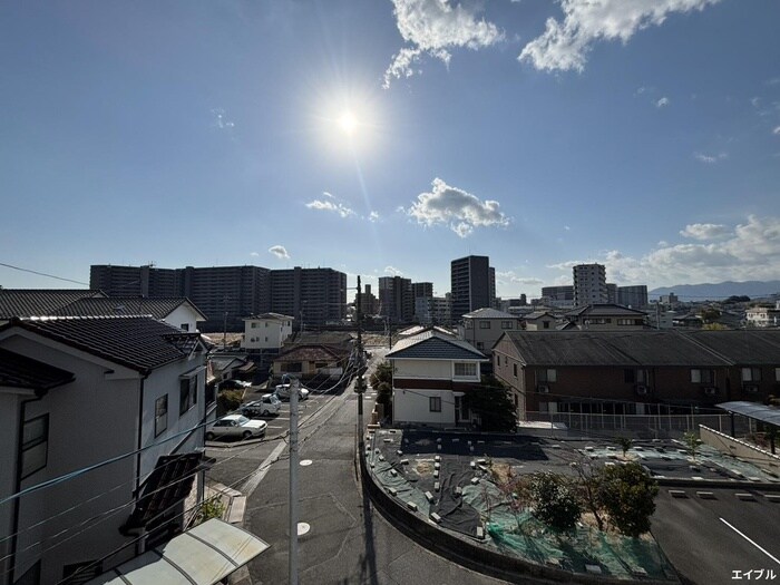 物件内観写真18　(室内からの展望)