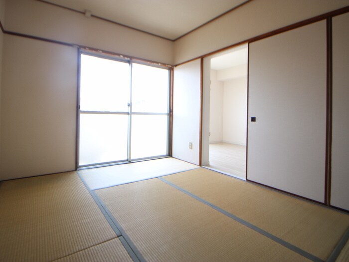 物件内観写真8　(居室)