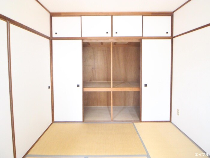 物件内観写真12　(収納)