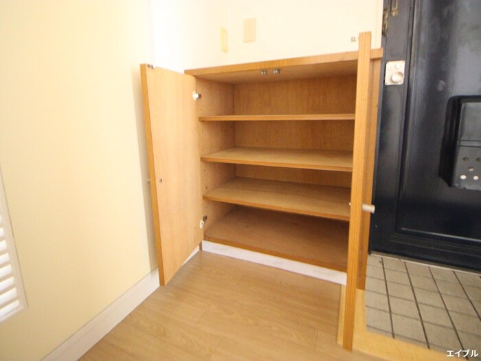 物件内観写真16　(靴箱)