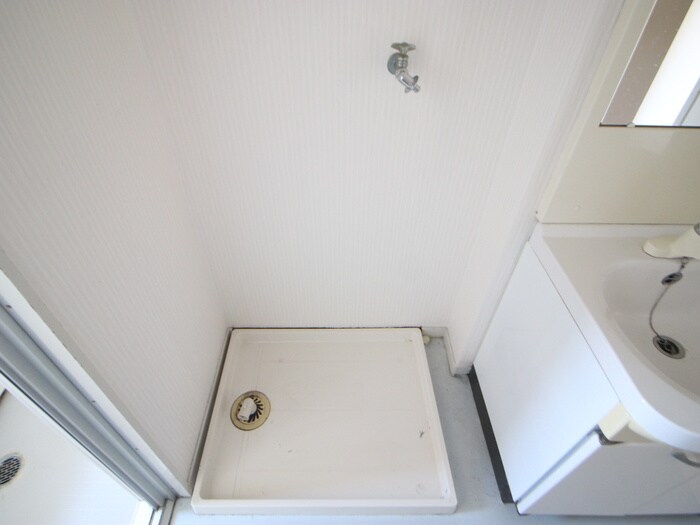 物件内観写真20　(洗濯機置場)